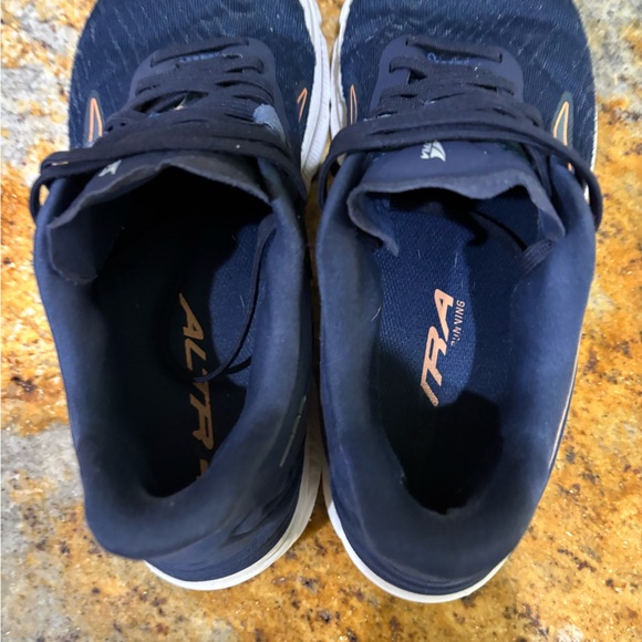 Altra Torin 6 size 8 - Picture 5 of 10